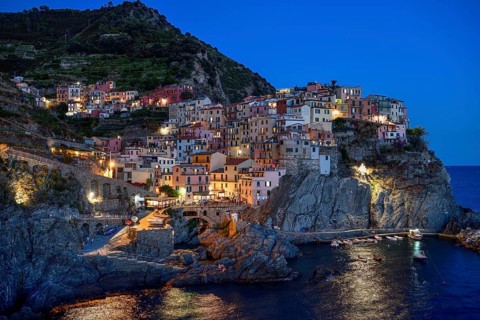 Fishing village of Manarola, blue hour, blue hour, district of Riomaggiore, Cinque Terre, province