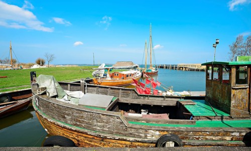 Zeesenboote and fishing boats in the Bodden harbour of Bodstedt, Bodstedter Bodden,