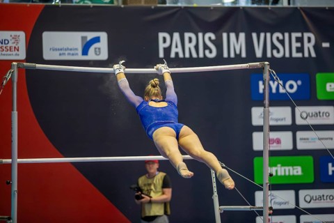 Olympic qualification in apparatus gymnastics in Rüsselsheim Picture: Lea Quaas on the uneven bars