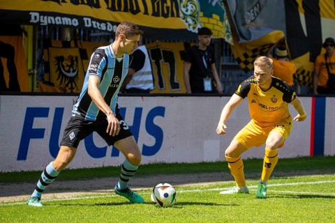 Football 3rd division, season 2024/25, matchday 37: Waldhof Mannheim vs Dynamo Dresden***On the