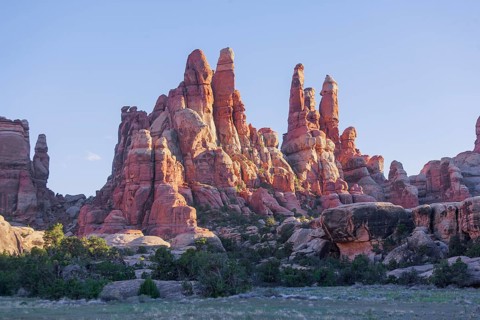 Sandstone pinnacles, Chesler Park, The Needles district, Canyonlands National Park, Utah, USA