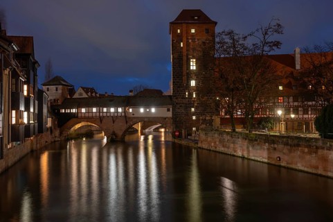 Night view of the Pegnitz, Hangman's Bridge and the former water tower, Nuremberg, Middle