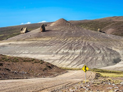 Mt. Cerro Boleadoras, volcano-shaped rock formation, ruta 41, Los Antiguos - Paso Roballo,