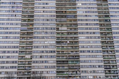 Duisburg-Hochheide, large housing estate Wohnpark Hochheide, 6 20-storey high-rise buildings with