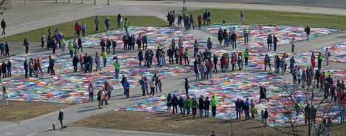 VIVA VITTORIA - Knitting against violence against woman at Friedrichsplatz in Kassel, Germany