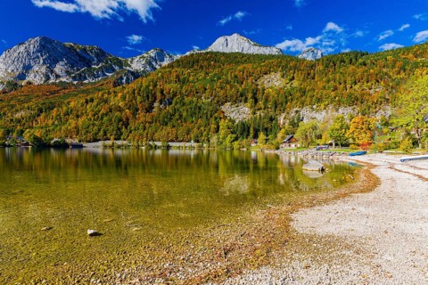 Grundlsee in autumn, salzkammergut, styria, Austria