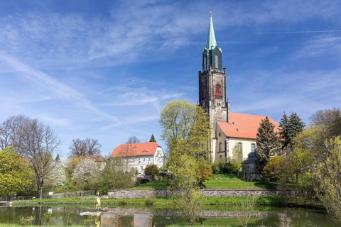 View of the village with Evangelical Lutheran Baroque church and pond, Neugersdorf, Oberlausitzer