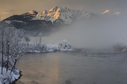 Morning light on mountain range, in front of it river, winter, snow, Loisach, Lake Kochel, Alpine
