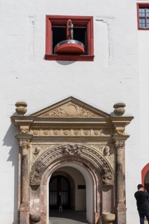 Judith Lucretia portal with figural carillon, Old Town Hall, Chemnitz, Saxony, Germany