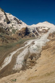 View from the Kaiser Franz-Josef Höhe on the Grossglockner High Alpine Road to the Pasterze glacier