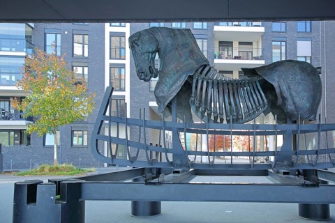 Sculpture Nomad by Gustavo Aceves 2017, horse figure with boat and frame, grey, modern art,
