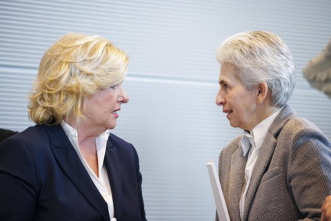 Eva Högl, Parliamentary Commissioner for the Armed Forces, speaks with Marie-Agnes Strack