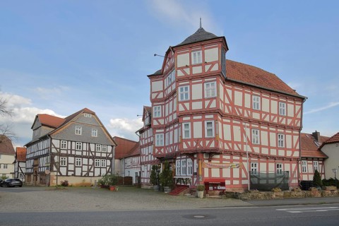 Haus Zum Rosengarten built in 1620, half-timbered house, Ziegenhain, Schwalmstadt, Hesse, Germany