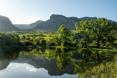 Amphitheatre with reflection in the lake, Royal Natal National Park, Drakensberg Mountains south,