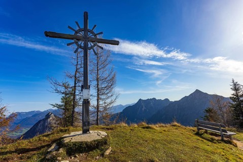 Summit cross on the Hochthron Postalm, Osterhorn group, Salzkammergut, Salzburg province, Austria