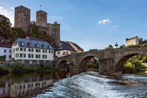 Runkel Castle, hilltop castle from the high Middle Ages, ruins, old Lahn bridge, historic old town,