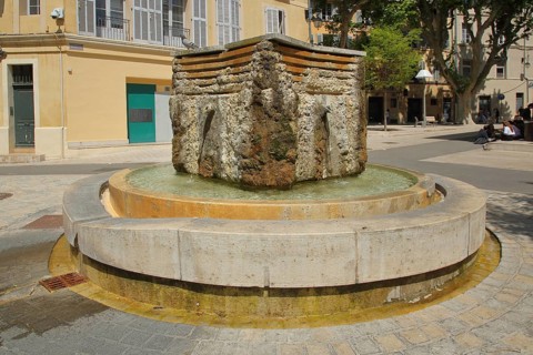 Fontaine des Lumières by Jean Michel Battesti 1998, Fountain of Light, Place de Verdun,