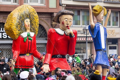 The Frankfurt carnival parade will pass through the Römerberg in Frankfurt am Main on 11 February