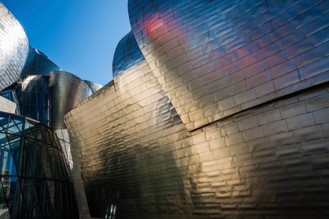 Guggenheim Museum Bilbao, architect Frank O. Gehry, Bilbao, Basque Country, Spain