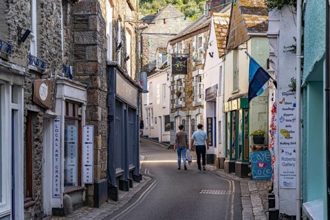 Alley in the old town centre of Mevagissey, Cornwall, England, Great Britain