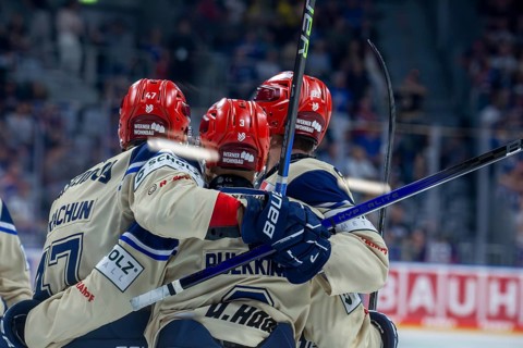 20.09.2024, DEL, German Ice Hockey League season 2024/25, Matchday 1: Adler Mannheim against