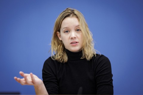 Carla Reemtsma, Fridays For Future, recorded at a press conference on the topic of Averting cuts,
