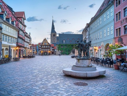 The market square with the town hall and the market church of St. Benediktii in the historic old