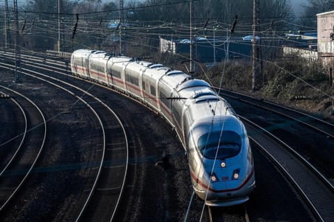 ICE 3 train, on the tracks west of Essen central station, North Rhine-Westphalia, Germany