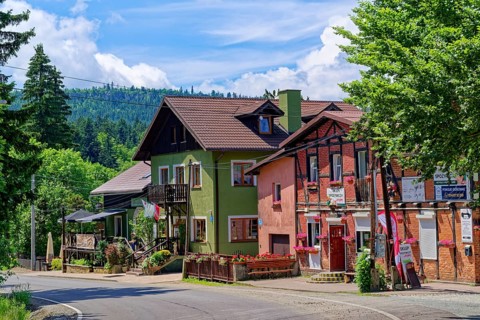 The village of Karlow, Carlsberg, in the Heuscheuergebirge National Park. The Heuscheuergebirge