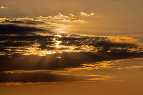 Sun behind clouds, sunset, Goldhöft, Geltinger Birk Nature Reserve, Gelting, Schleswig-Holstein,