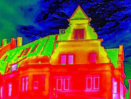Thermal image or thermography, symbolic photo, interpolated. The photo shows areas of heat loss in