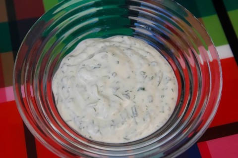 Mediterranean cuisine, herb quark in glass bowls, healthy cuisine, vegetarian, food photography,