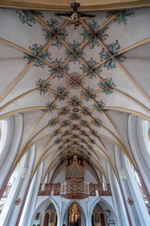 Gothic mesh vault with organ gallery of the Holy Trinity parish church, founded in 1364, Kösslarn,