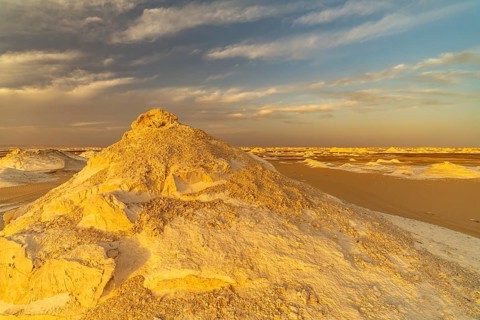 White limestone formations in the White Desert National Park in the Egyptian part of the Libyan