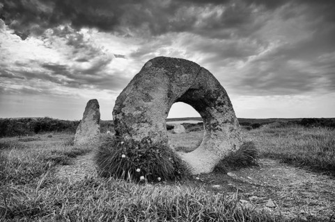 Megalithic formation Mên-an-tol, Lochstein, menhir, also Crick Stone or Devil's Eye, Morvah,