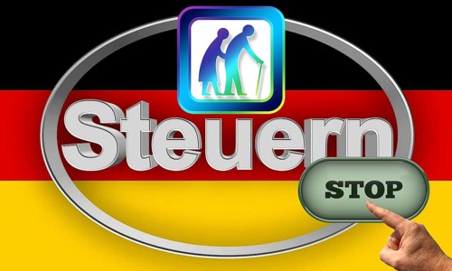 Symbolic image, pensioner, tax system Germany, pension taxation, unfair, rip-off, incomprehension,