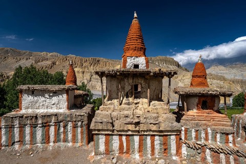 Buddhist stupas, including choirs, tangge, mustang, upper mustang, former kingdom, Himalayas, Nepal