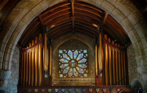 Interior photo, organ on gallery, coat of arms, church window, stained glass window, chapel, St
