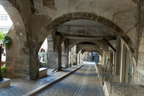 Villefranche de Rouergue. City of Art and History. The arcades of the bastide. Aveyron. Occitanie.