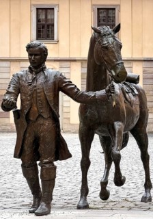 Life-size bronze sculpture, equestrian statue of the late reading rider by Valerie Otte in the