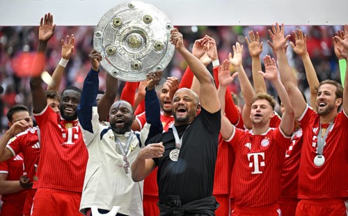 Coach Coach Vincent Kompany FC Bayern Munich FCB Co-Coach Coach Floribert N'Galula FC Bayern Munich