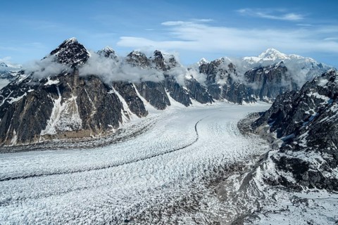 Mount Church, Mount Grosvenor, Mount Johnson Mount Wales and Mount Bradley in front of Ruth