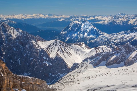 View from Zugspitze summit 2962m to the south of the Zugspitzplatt and the Tyrolean Alps,