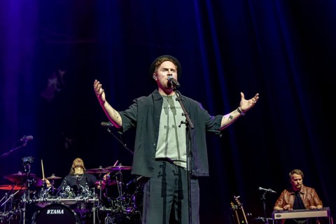 Johannes Oerding, concert at the start of the tour in the Rudolf-Weber Arena, Oberhausen, 10.04