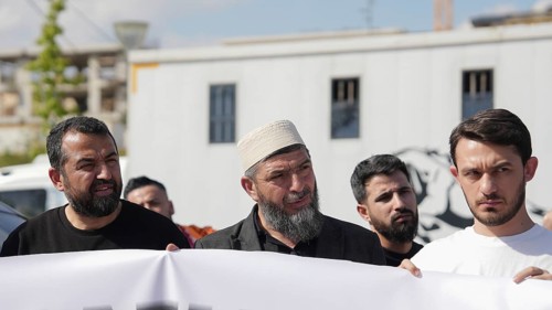 Hundreds of demonstrators take part in a protest organized by 45 non-governmental organizations