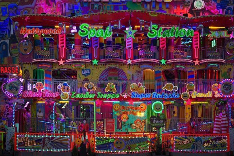 Event store, running shop, spring festival, Cannstattter Wasen, Volksfest, fairground, Stuttgart,