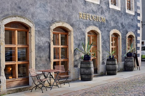 Wirtshaus Refugium, Façade, Pirna, Saxon Switzerland-Eastern Ore Mountains, Saxony, Germany