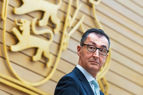 Cem Özdemir (Bündnis90-Die Grünen) is the new Minister President of the state of Baden-Württemberg.