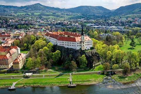 View of Decín Castle from the Shepherd's Wall, Tetschner Castle on the Elbe, Decin, Dechen,