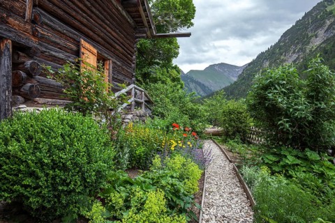 Old farmhouse with farms, historic mountain farming village Gerstruben, Dietersbachtal, near